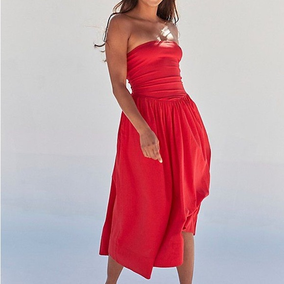 Free People Dresses & Skirts - Free People Onda Tube Strapless Midi Dress in Red - S